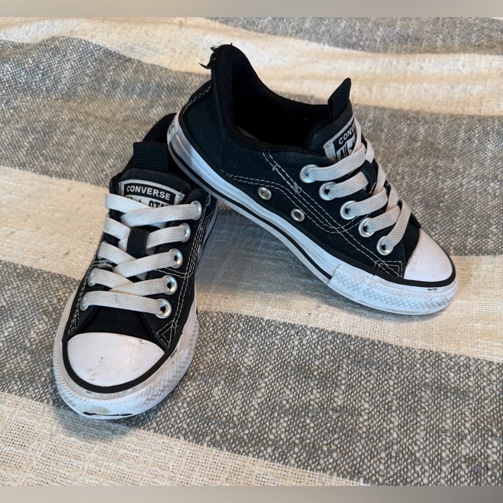 Converse Kids SZ 11 Black Chuck All Star Low Top Sneakers Unisex
